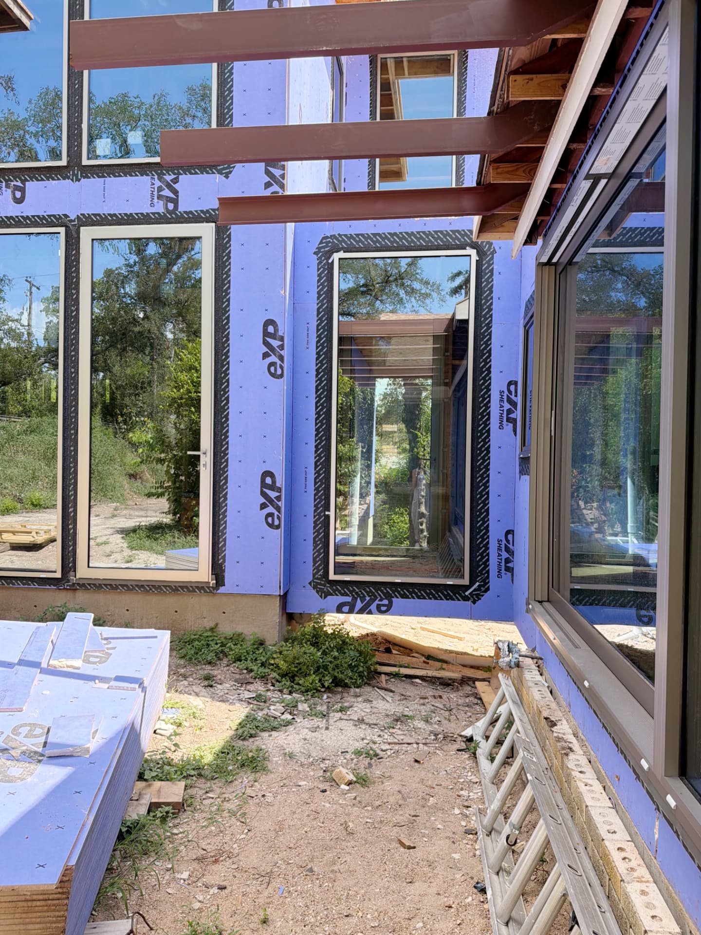 Large-Scale Reynaers Glazing Project