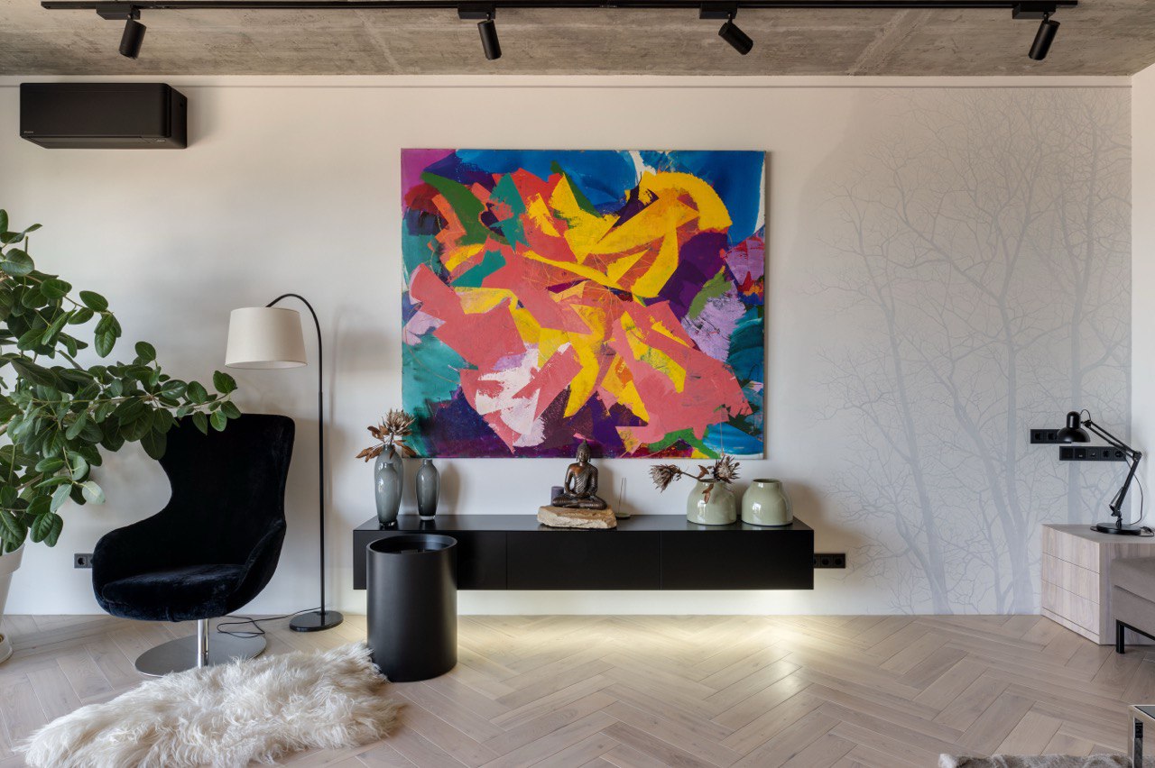 White Ash Luxury Apartment