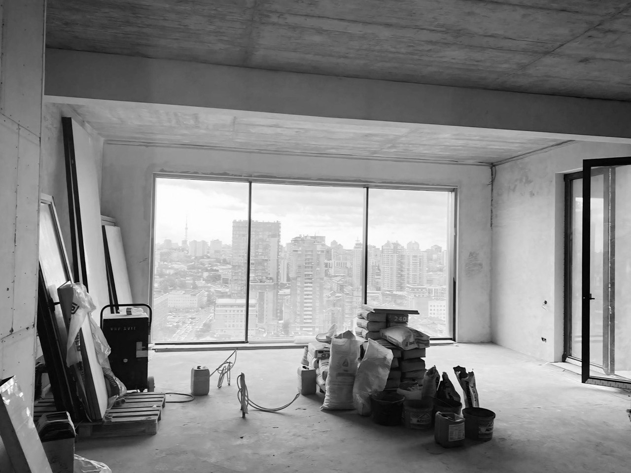 Ash in Oil Apartment Renovation