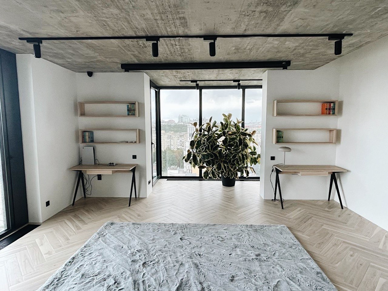 White Ash Luxury Apartment
