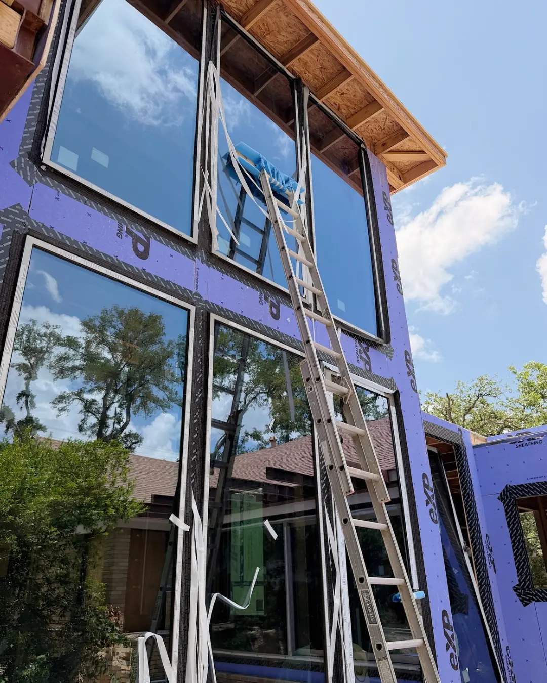 Large-Scale Reynaers Glazing Project