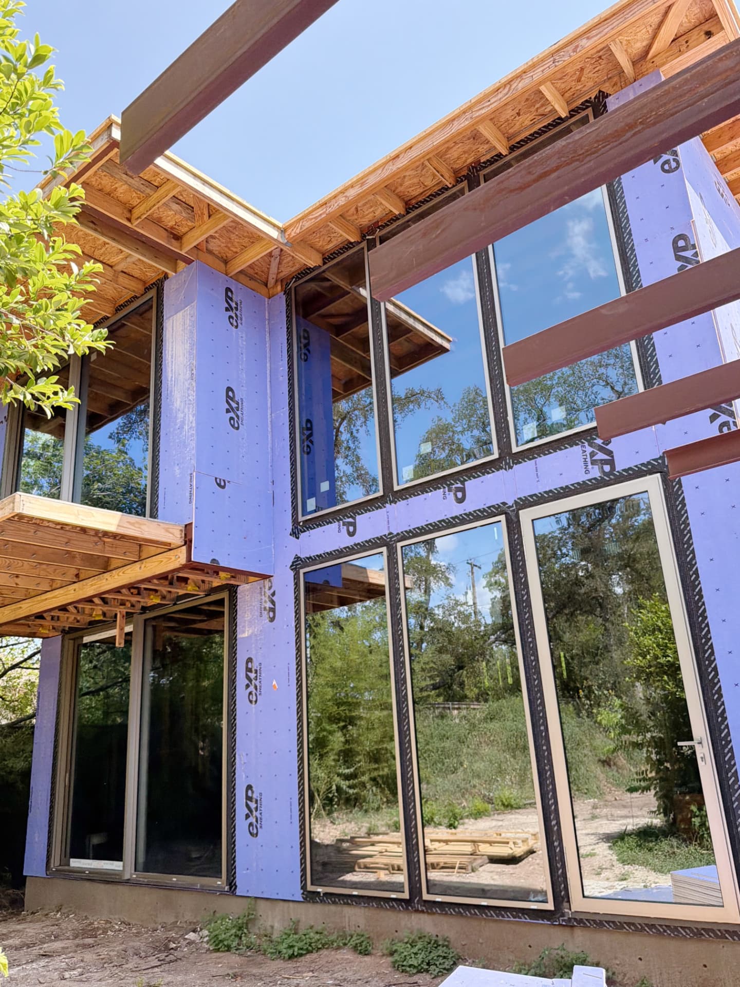 Large-Scale Reynaers Glazing Project