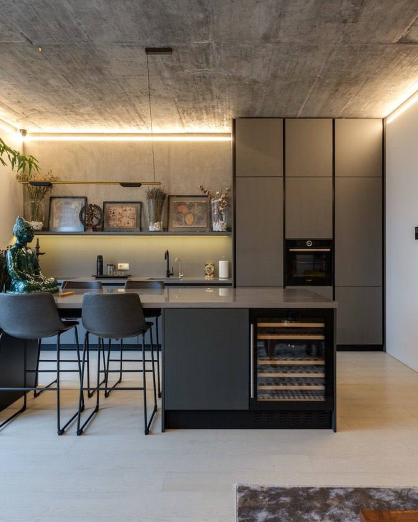 03 — Modern Kitchen Remodel with Full-Height Cabinetry